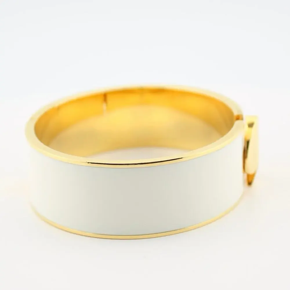 Kate Spade White Enamel Gold Tone Hinged Spade Bangle Bracelet - Picture 5 of 10